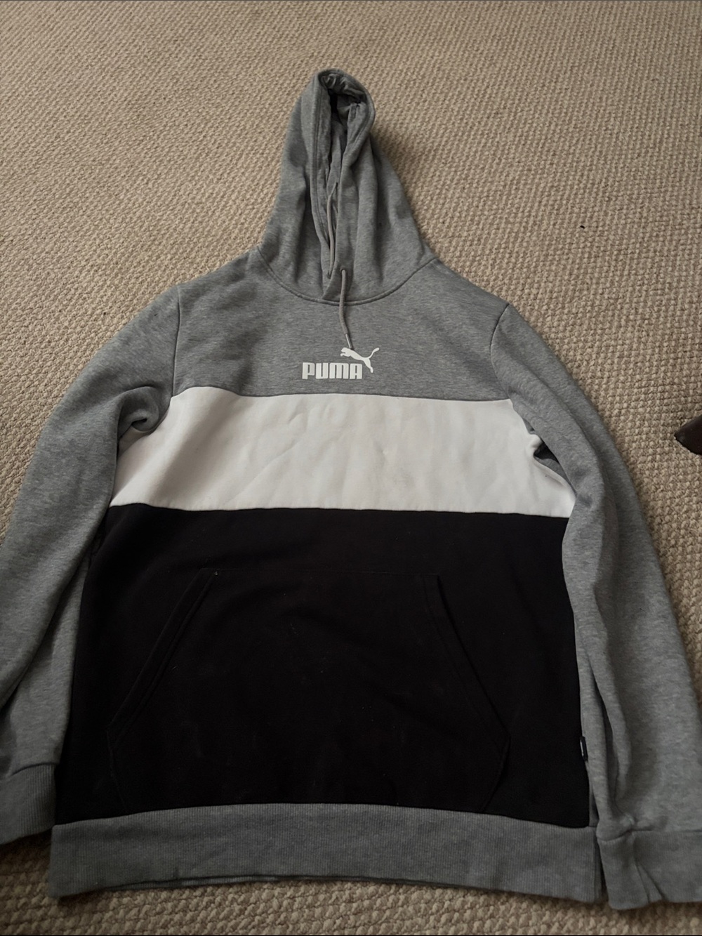 Men’s size small Puma Gray White Black Colorblock Pullover Hoodie